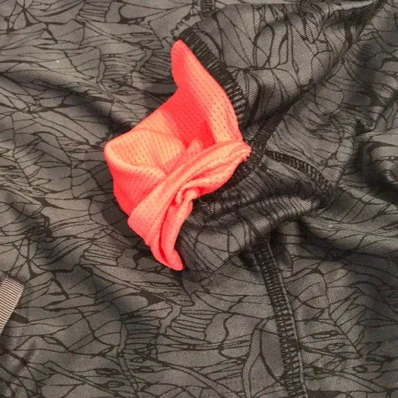 Mondetta Running Jacket - Picture 8 of 11